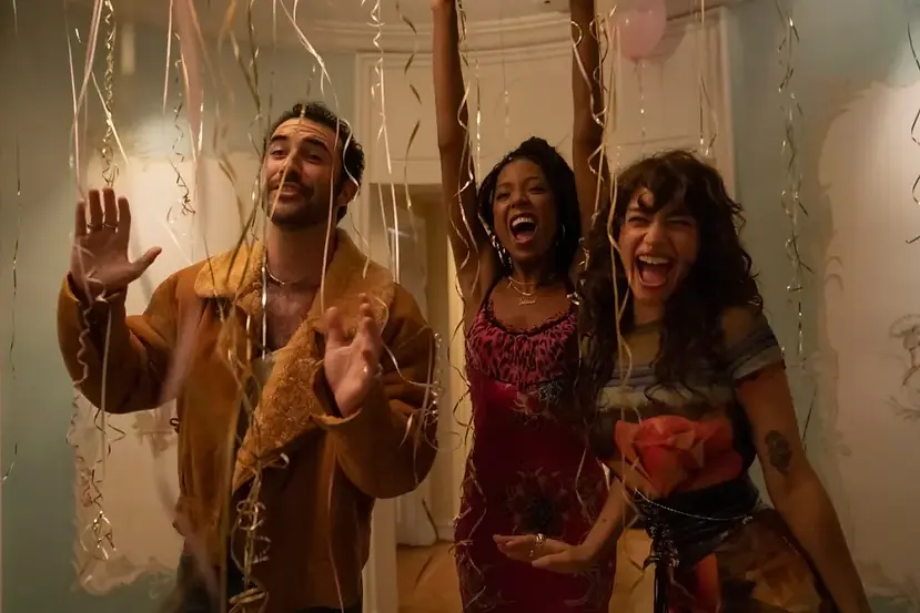 Jordan Firstman as Charlie, True Whitaker as Alani and Odessa A'zion as Tallulah all celebrating in 'I Love LA'