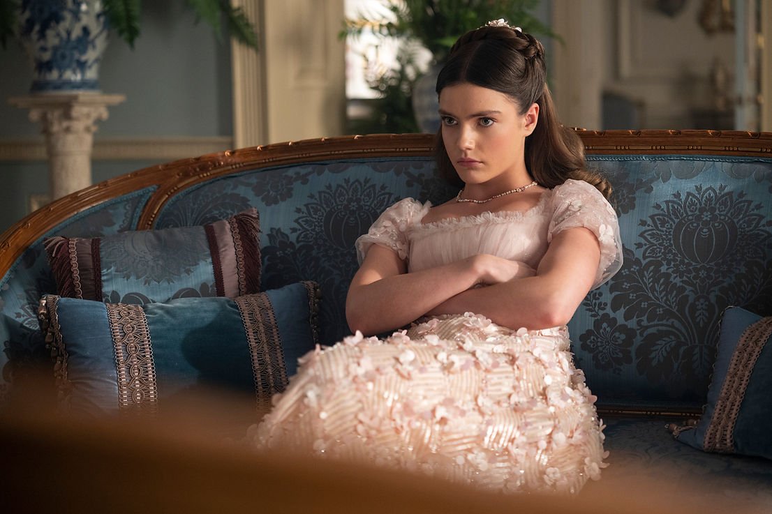 Florence Hunt as Hyacinth Bridgerton in Bridgerton