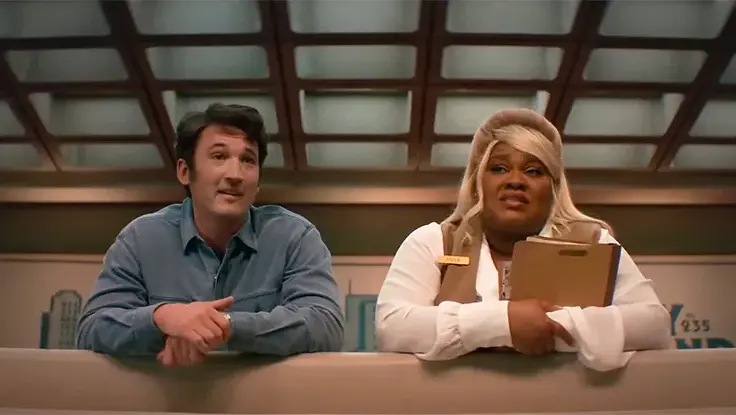 (L-R) Miles Teller and Da'Vine Joy Randolph in Eternity ©A24