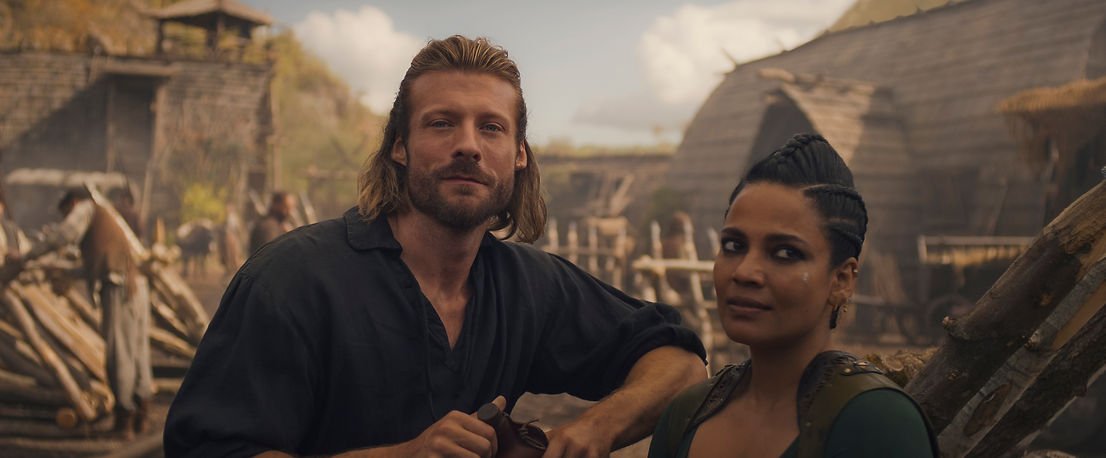 Maksim (Taylor Napier) and Alanna (Priyanka Bose) are no strangers to loss. © Prime Video