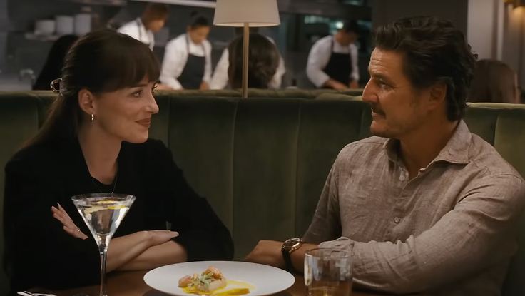 (L-R) Dakota Johnson and Pedro Pascal in Materialists. © A24