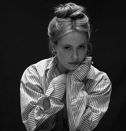 Annie Hamilton portrait 